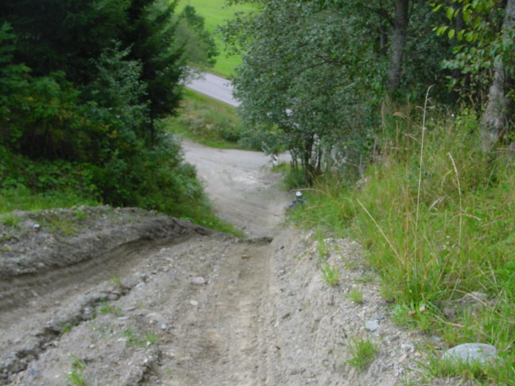 LC8 044.jpg