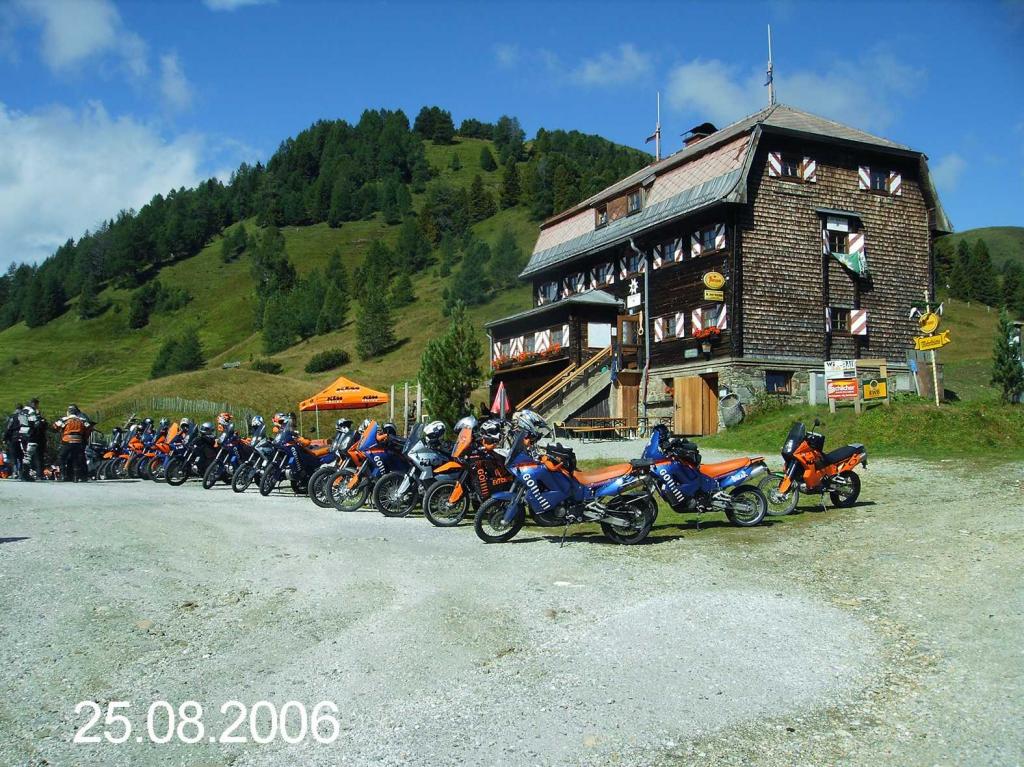 4.LC8.info_Blueray_002.JPG