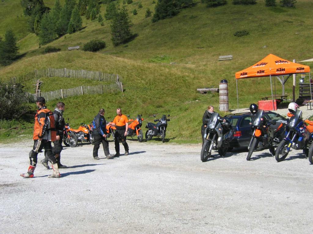 4.LC8.info_KTMBackes_006.JPG