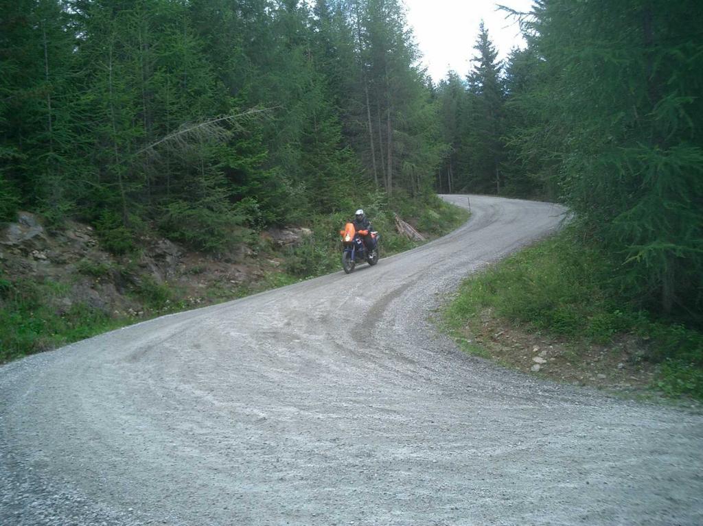 4.LC8.info_JonathanKelly_065.JPG