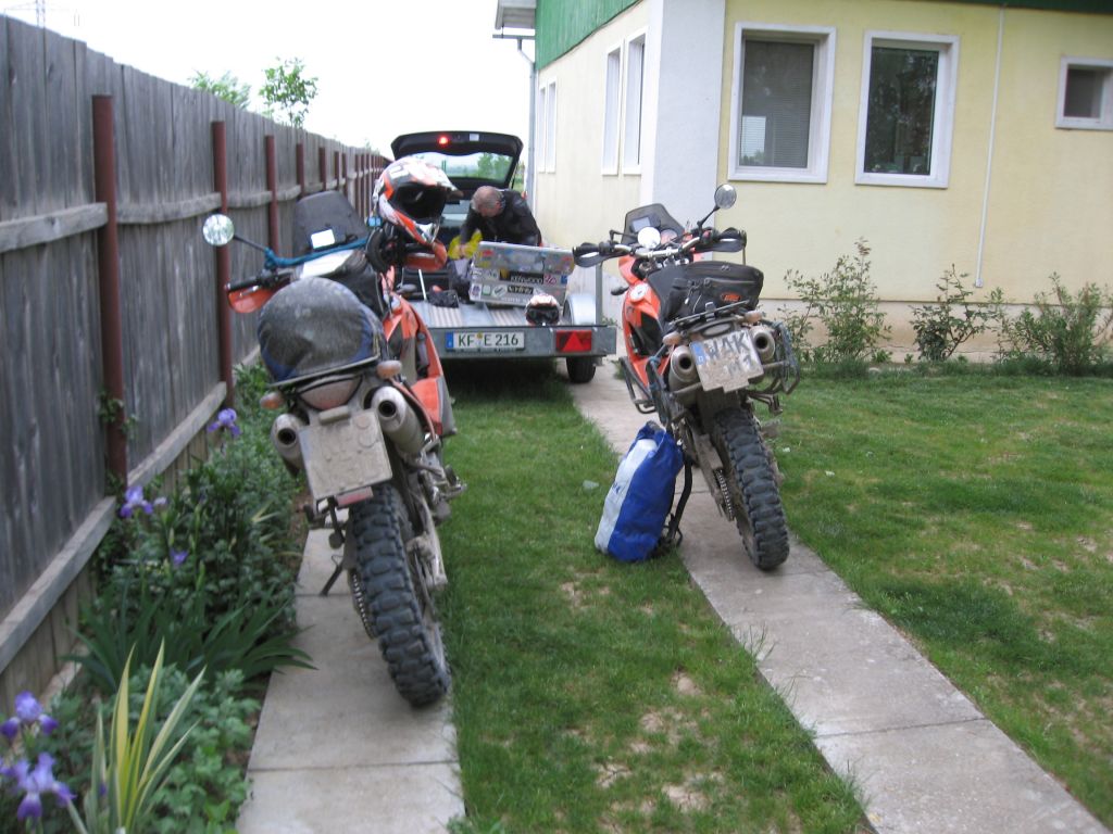 20070504-192756-ME.JPG