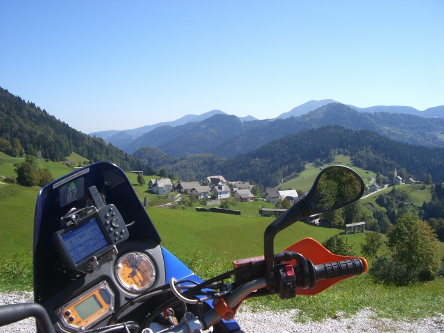 Wunderschönes Tal bei der ersten Tagestour.JPG