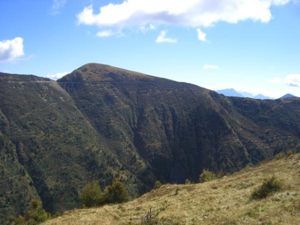 Die letzte sichtbare Kurve der Panoramica delle Vette.JPG