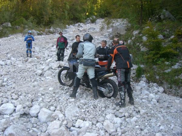 Hangabrutsch auf dem Weg nach Mottec.JPG