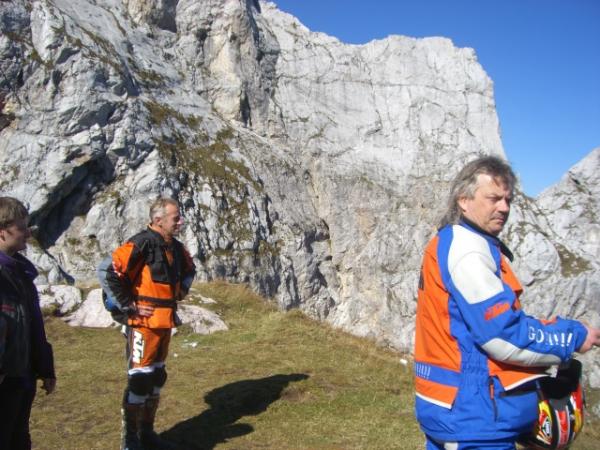 Igor, Stefan und Markus am Mangart.JPG