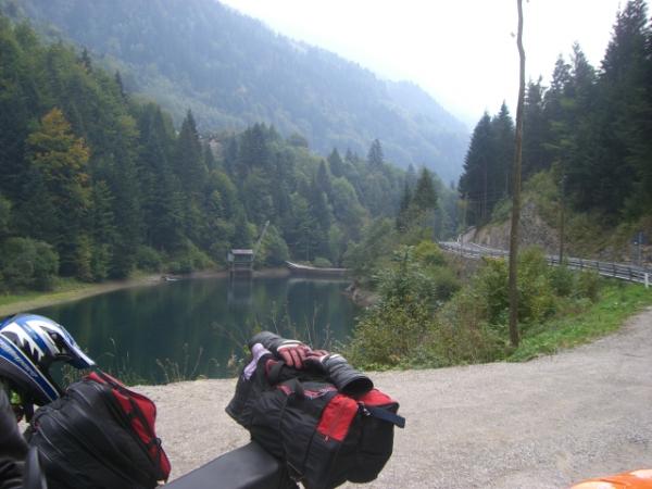 Kleiner Stausee auf dem Weg zum Croche Domini.JPG